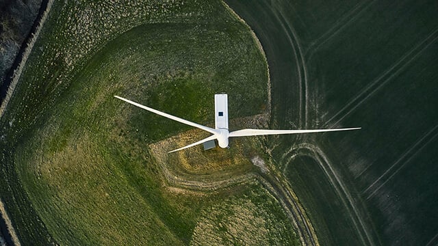 wind turbines on field 640x360