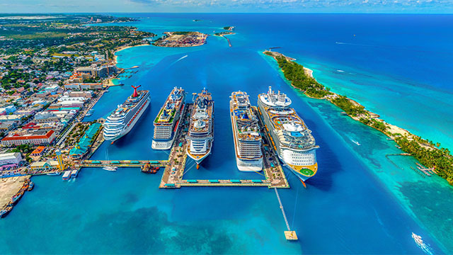Arial photo of cruise ships in dock