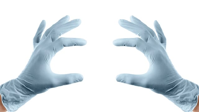 latex gloves 640x360