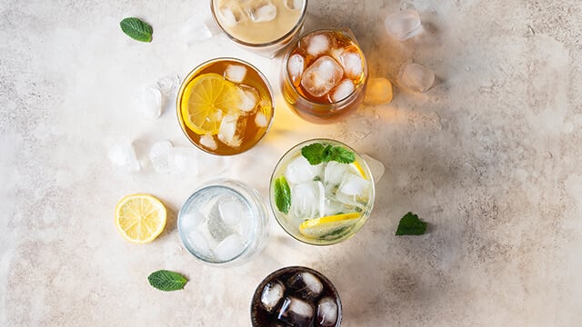 drink-in-glasses