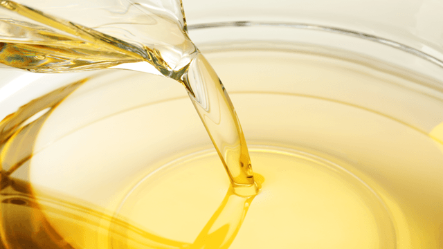 oil-poured-into-a-bowl.png